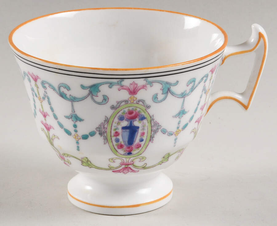 H199 Footed Cup by Royal Doulton-1