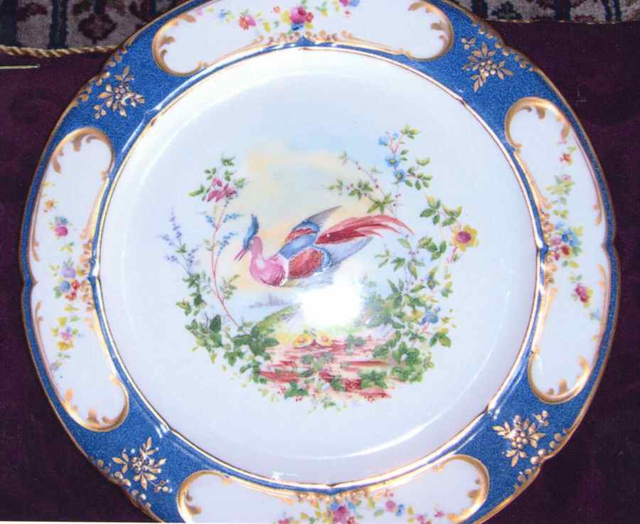 H2203 Dinner Plate by Royal Doulton-1