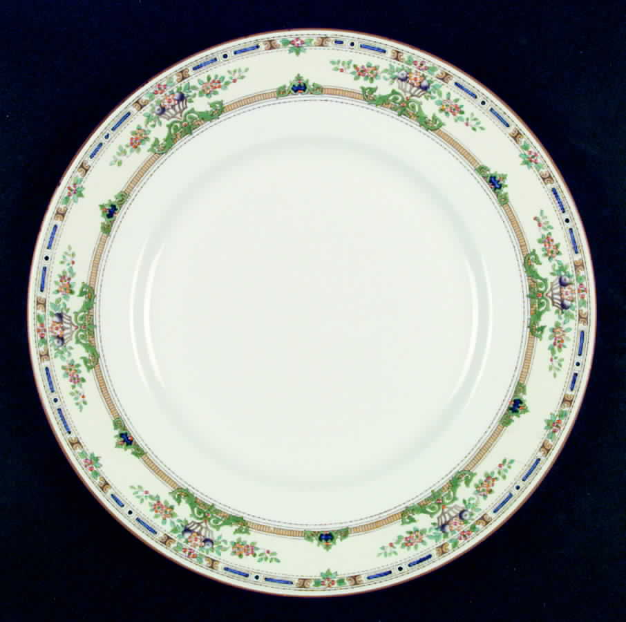 H3050 Dinner Plate by Royal Doulton-1
