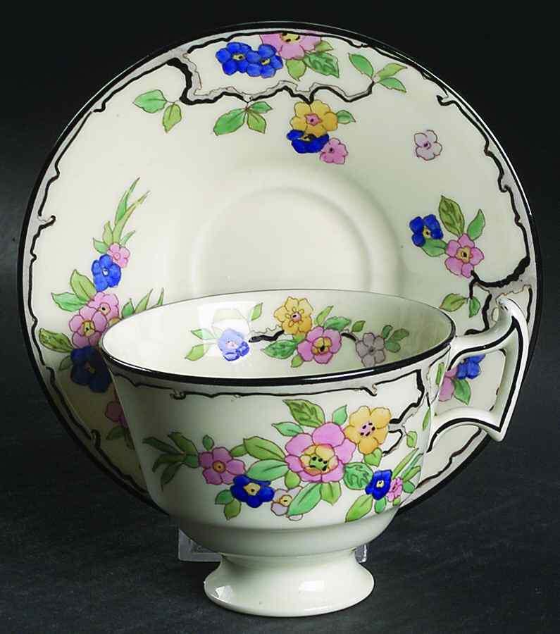H3353 Footed Cup & Saucer Set by Royal Doulton-1
