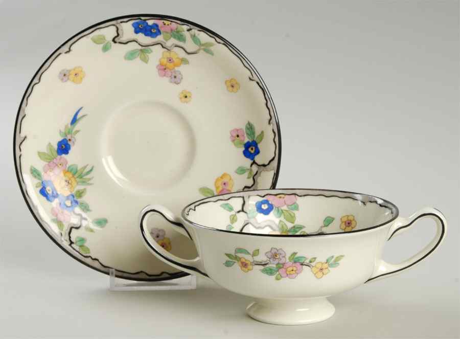 H3353 Footed Cream Soup Bowl & Saucer Set by Royal Doulton-1