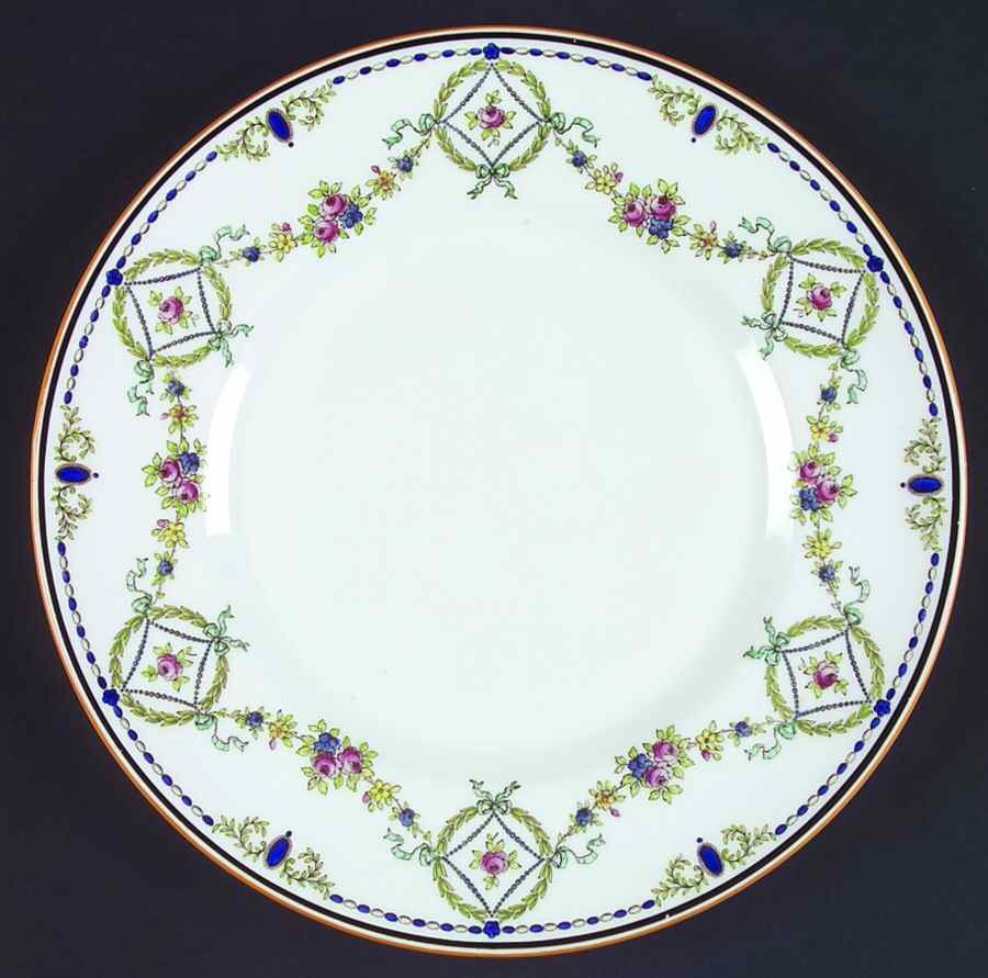 H465 Dinner Plate by Royal Doulton-1
