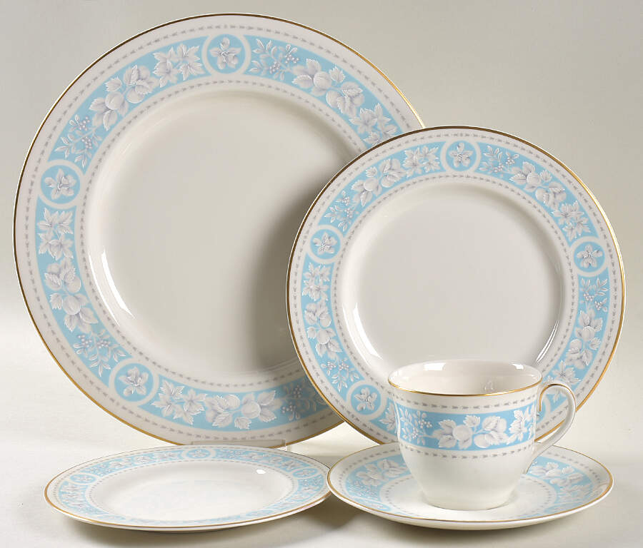 Hampton Court 5 Piece Place Setting by Royal Doulton-1
