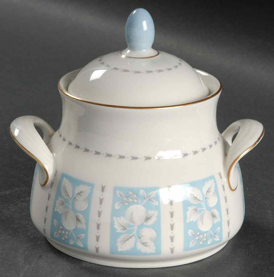 Hampton Court Sugar Bowl & Lid by Royal Doulton-1