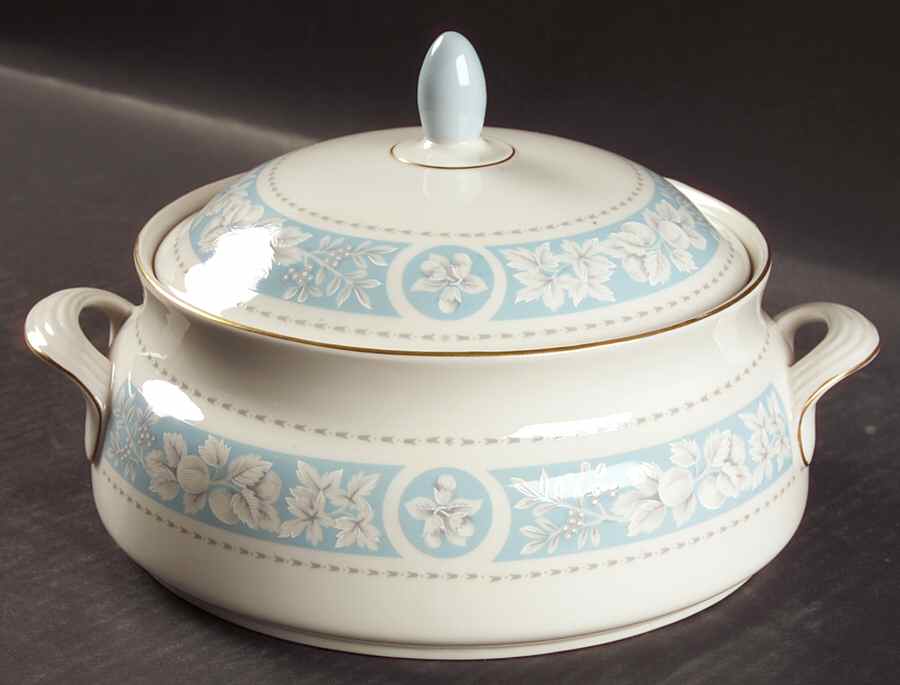 Hampton Court Round Covered Vegetable by Royal Doulton-1