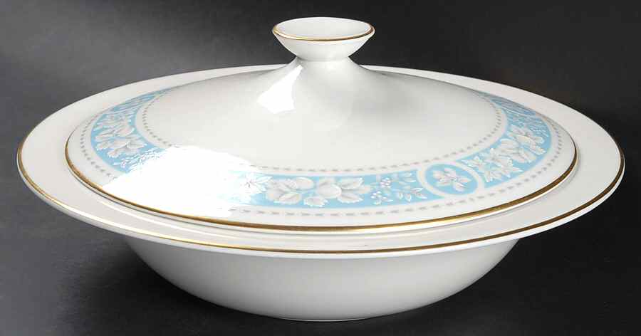 Hampton Court Round Covered Vegetable by Royal Doulton-1