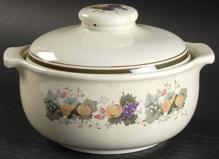 Harvest Garland (Rim) Individual Casserole & Lid by Royal Doulton-1