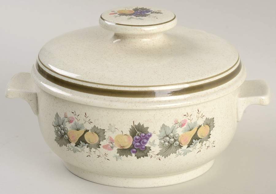 Harvest Garland (Rim) Individual Casserole & Lid by Royal Doulton-1