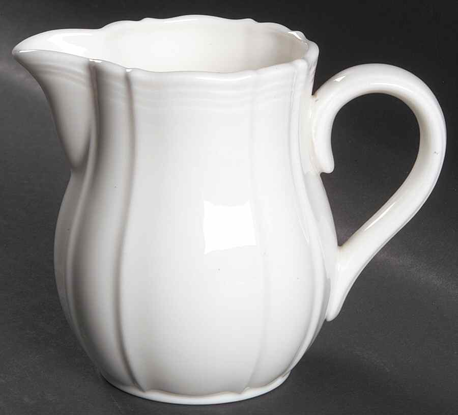 Hallmark Creamer by Royal Doulton-1
