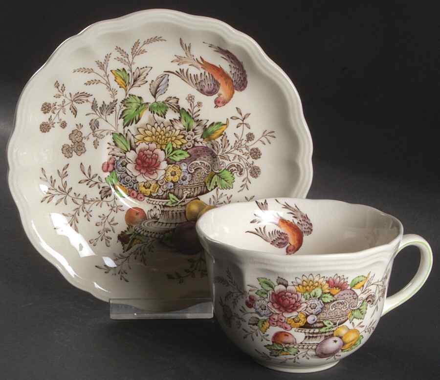 Hampshire Oversized Cup & Saucer Set by Royal Doulton-1
