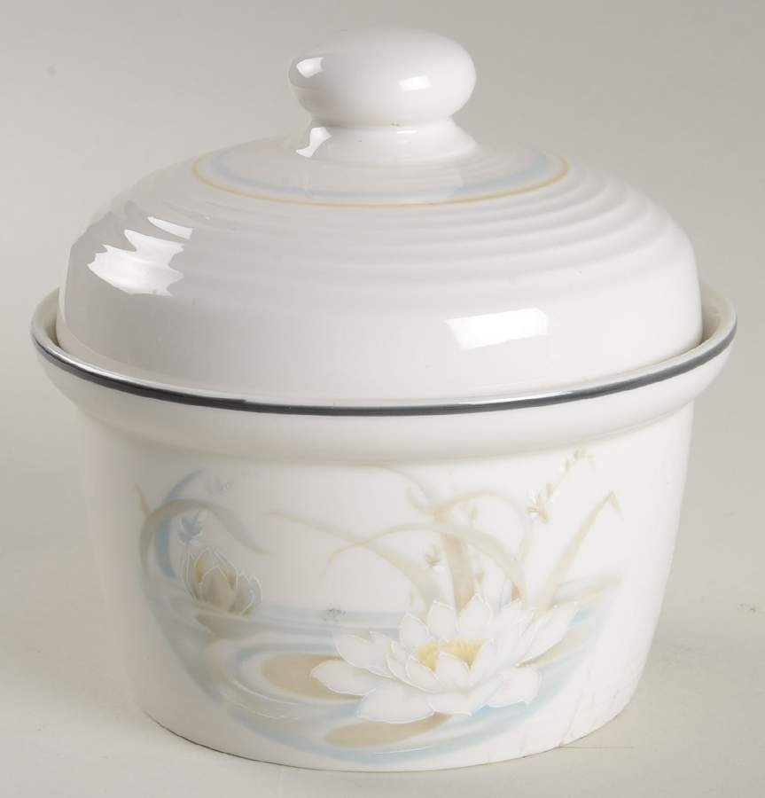 Hampstead Individual Casserole & Lid by Royal Doulton-1