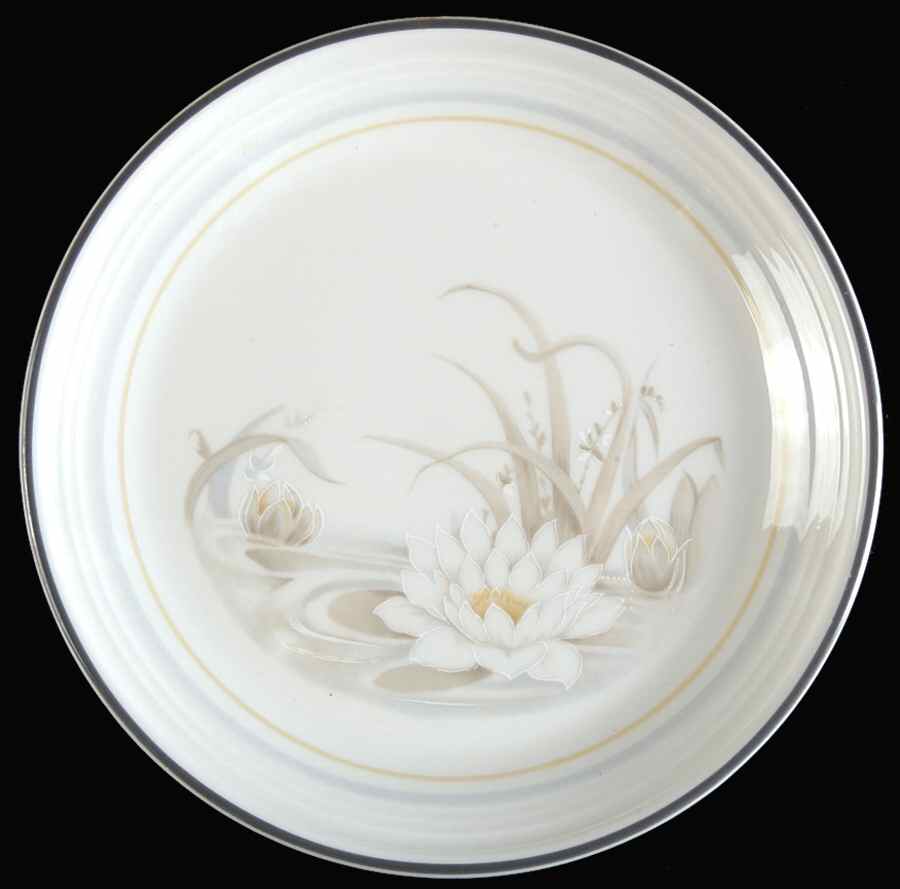Hampstead Bread & Butter Plate by Royal Doulton-1