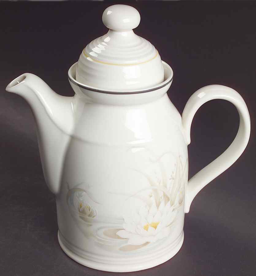 Hampstead Coffee Pot & Lid by Royal Doulton-1