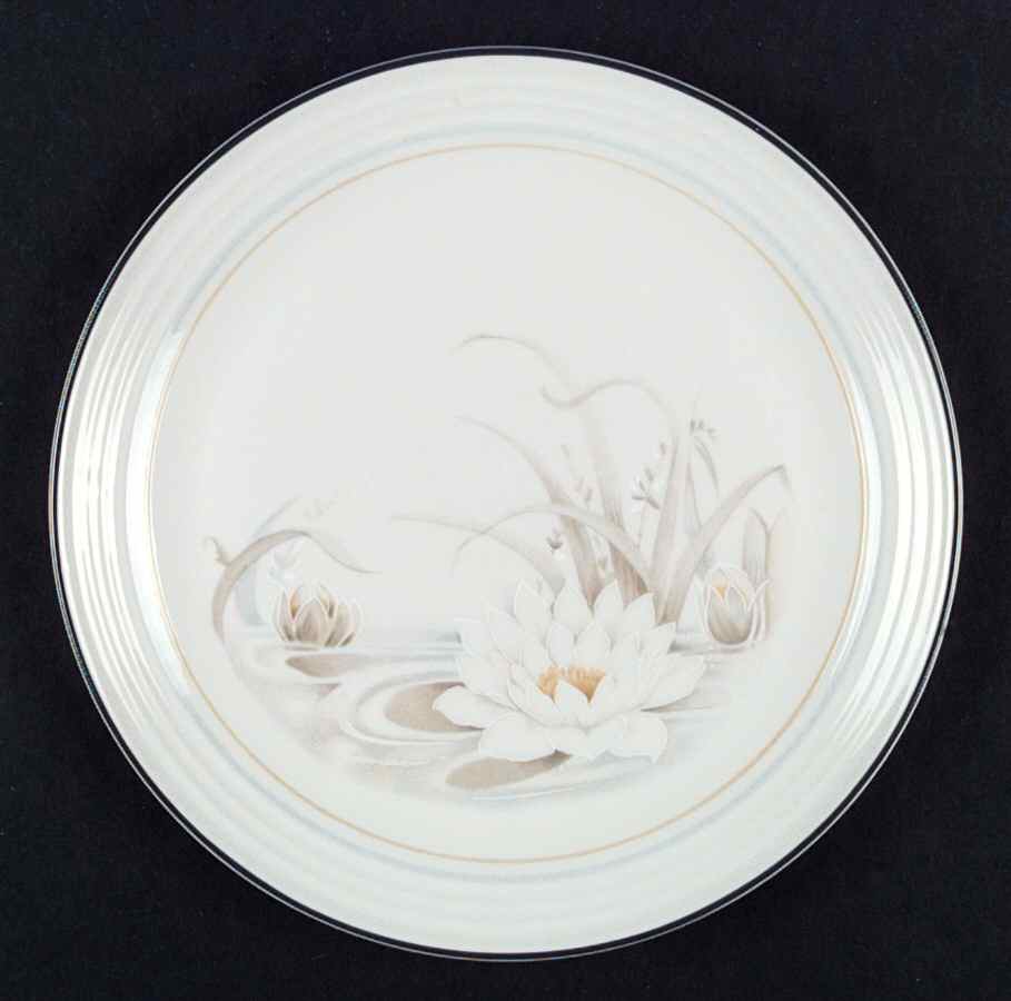 Hampstead Dinner Plate by Royal Doulton-1