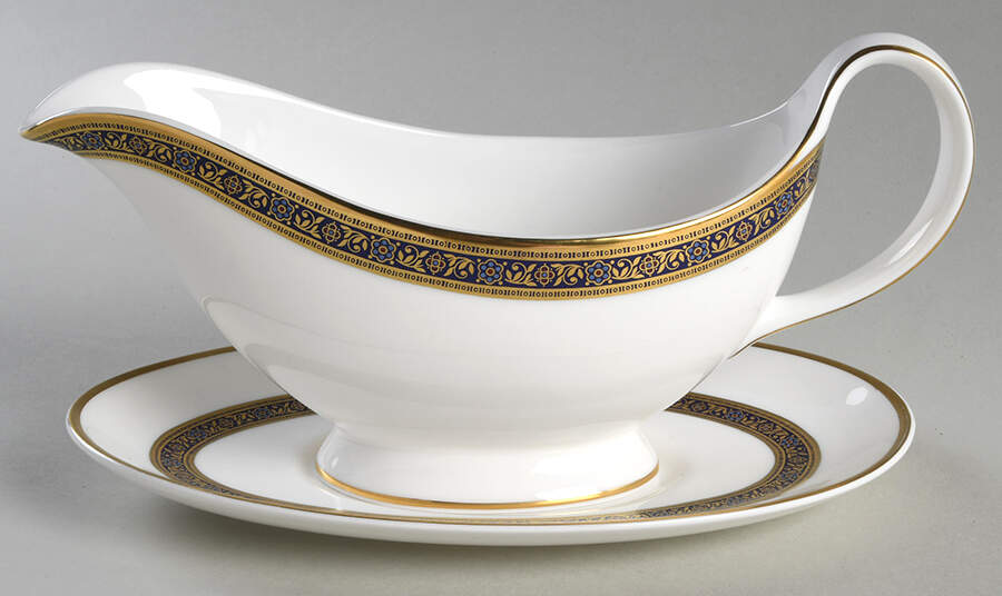 Harlow Gravy Boat & Underplate by Royal Doulton-1