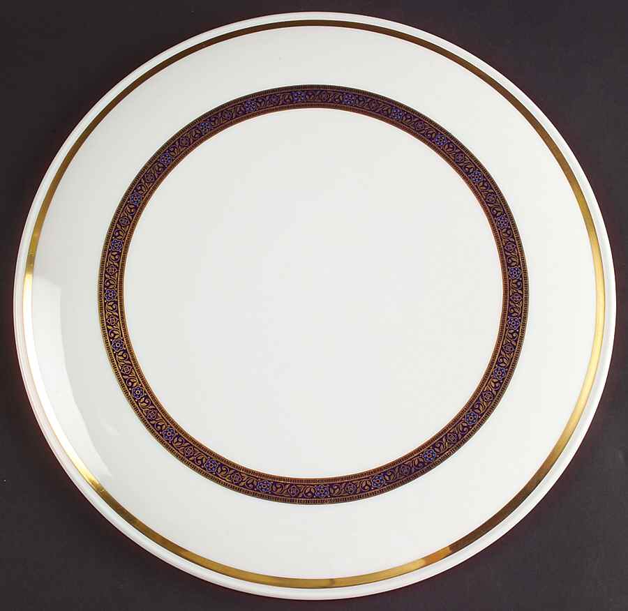 Harlow Cake Plate by Royal Doulton-1