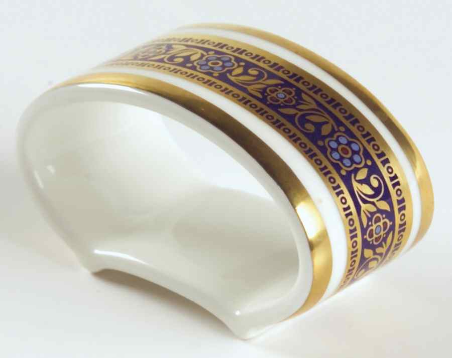 Harlow Napkin Ring by Royal Doulton-1