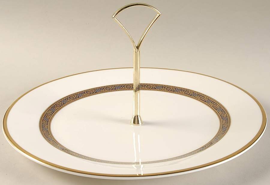 Harlow Round Serving Plate with Handle (DP) by Royal Doulton-1