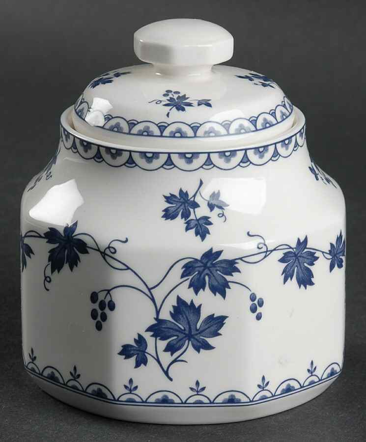 Hartford Sugar Bowl & Lid by Royal Doulton-1