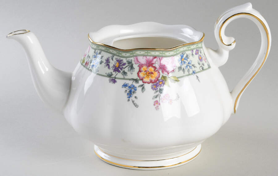 Hartington Teapot No Lid by Royal Albert-1