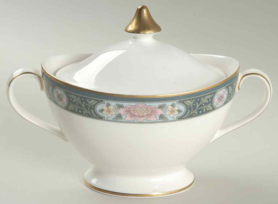 Hartwell Sugar Bowl & Lid by Royal Doulton-1