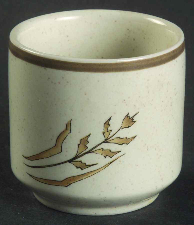 Hill Top Single Egg Cup by Royal Doulton-1