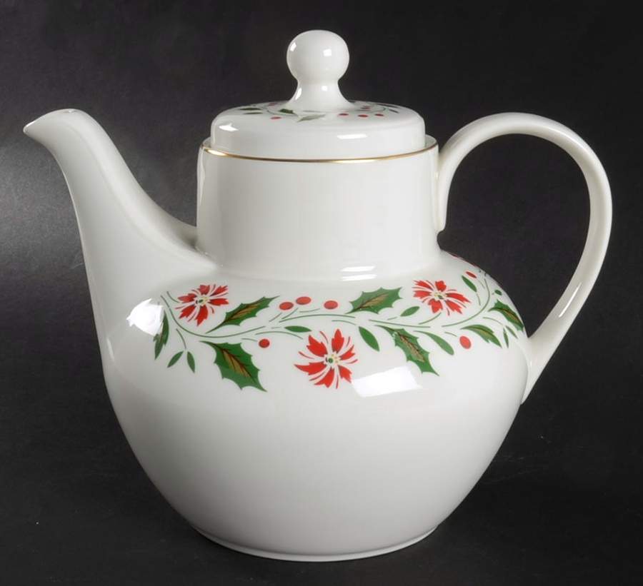 Holly Teapot & Lid by Royal Doulton-1
