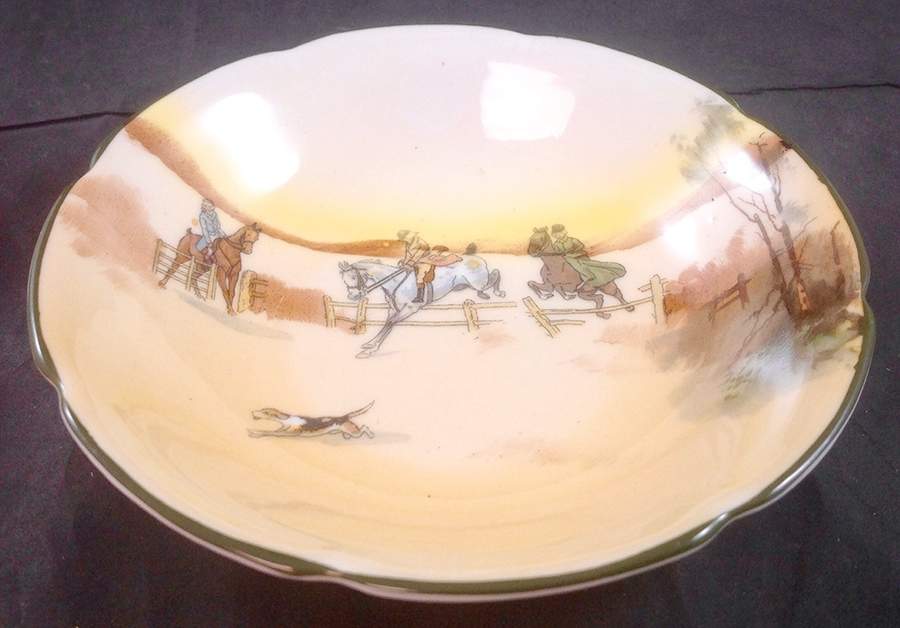 Hunting (John Peel, Bone) Fruit/Dessert (Sauce) Bowl by Royal Doulton-1