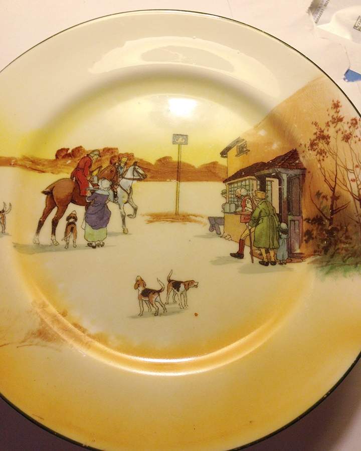 Hunting (John Peel, Bone) Dinner Plate by Royal Doulton-1
