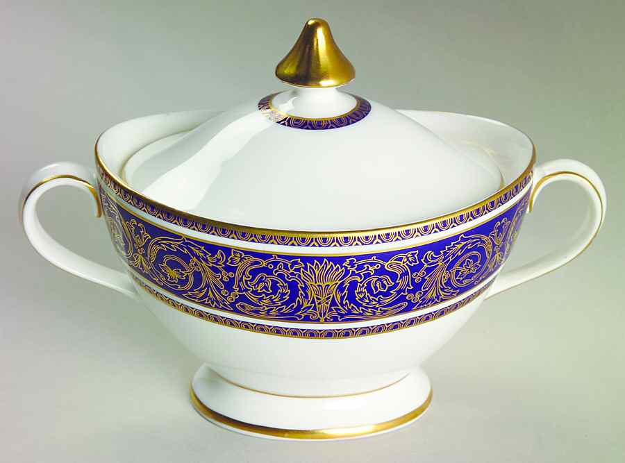 Imperial Blue Sugar Bowl & Lid by Royal Doulton-1