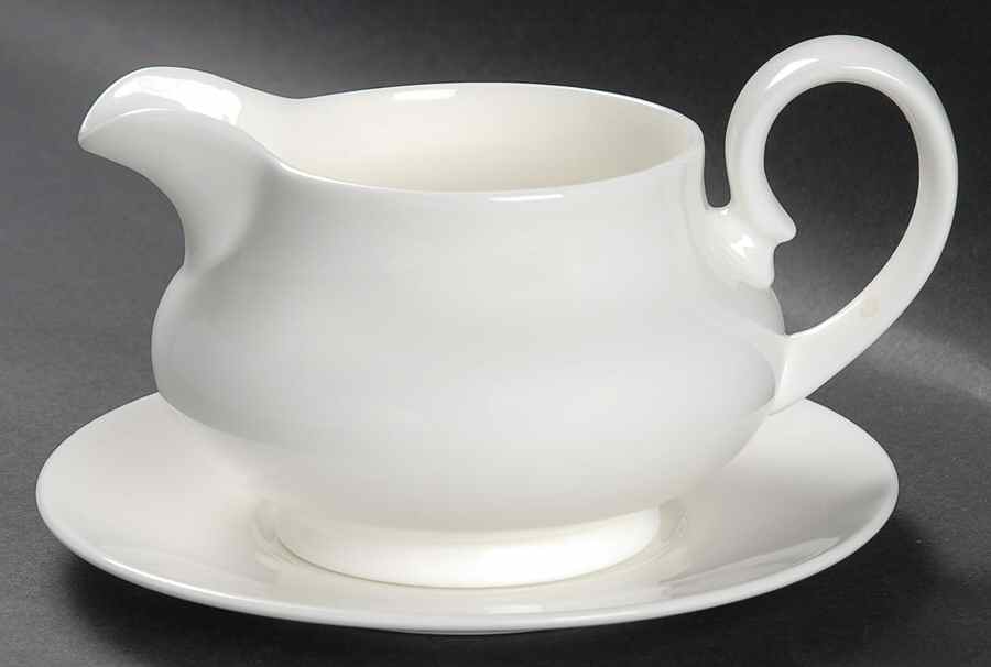Innocence Gravy Boat & Underplate by Royal Doulton-1