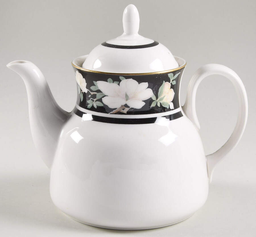 Intrigue Teapot & Lid by Royal Doulton-1