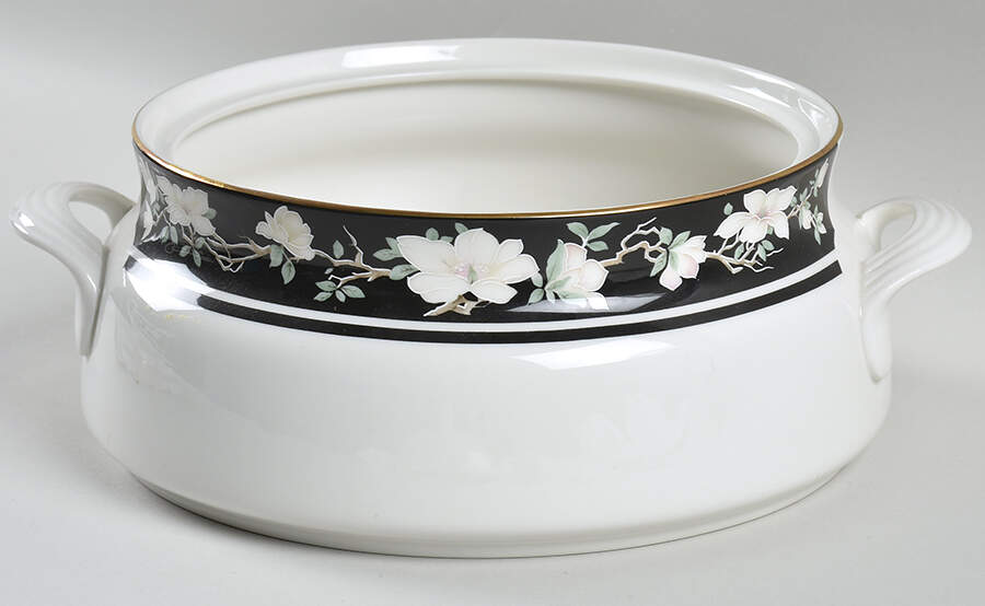 Intrigue Round Vegetable No Lid by Royal Doulton-1