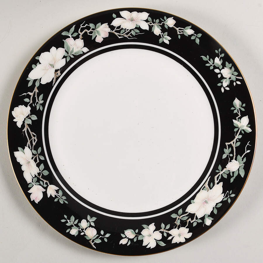 Intrigue Dinner Plate by Royal Doulton-1