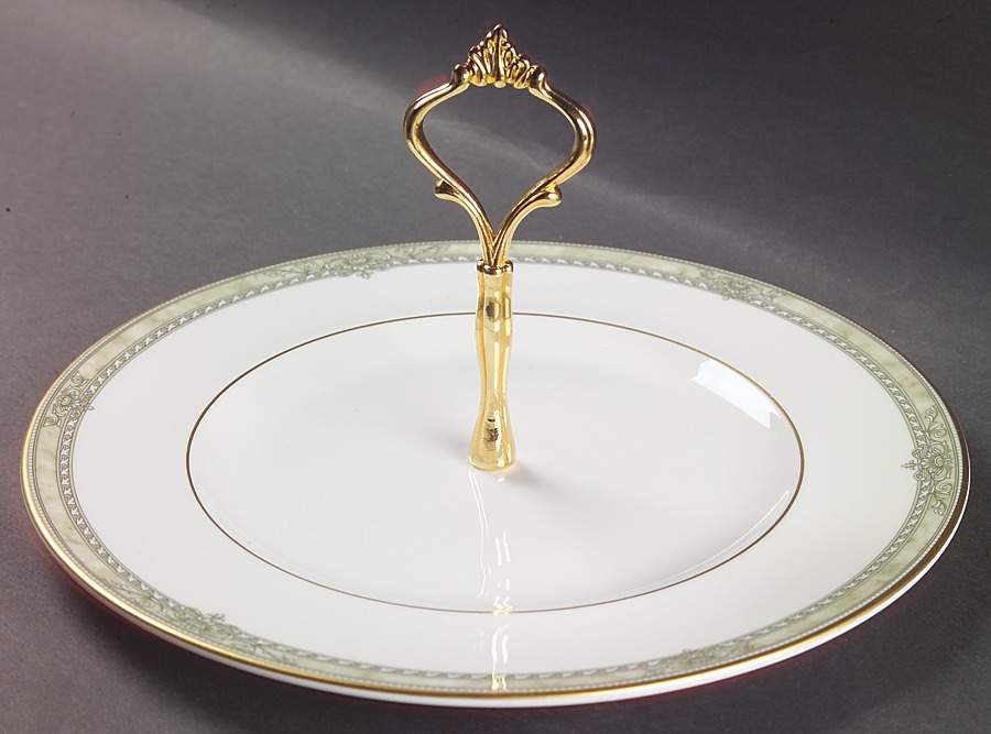 Isabella (Original Shape) Round Serving Plate with Handle (DP) by Royal Doulton-1
