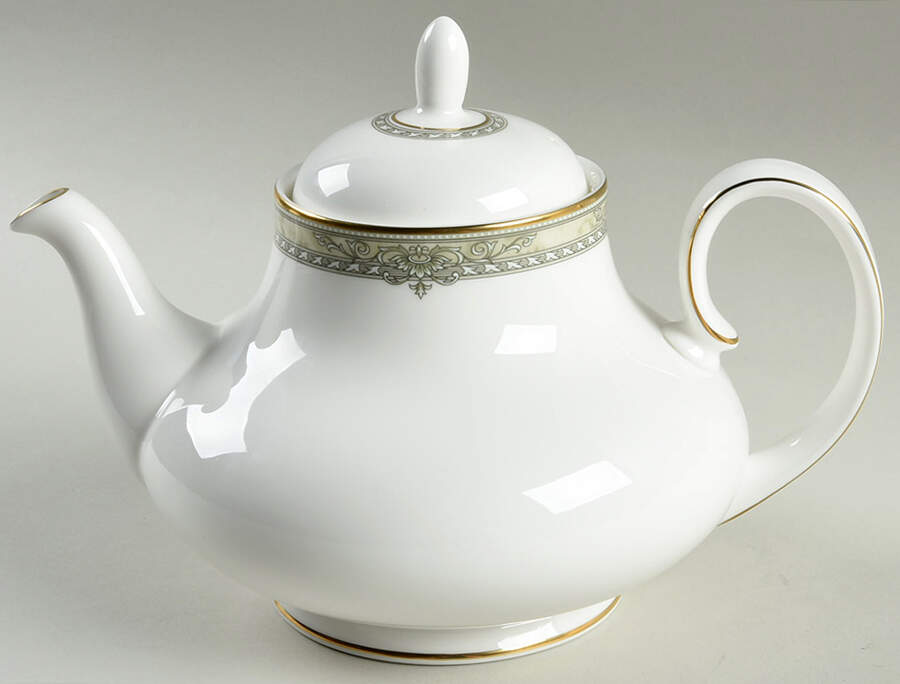Isabella (Original Shape) Teapot & Lid by Royal Doulton-1