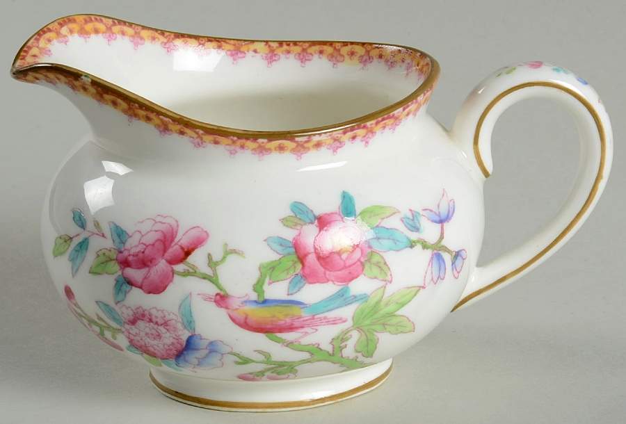 Ito (Smooth) Creamer by Royal Doulton-1