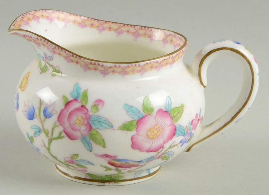Ito (Smooth) Mini Creamer by Royal Doulton-1
