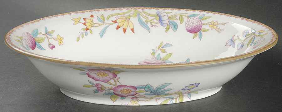 Ito (Smooth) 10" Oval Vegetable Bowl by Royal Doulton-1
