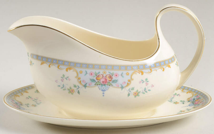Juliet Gravy Boat & Underplate by Royal Doulton-1