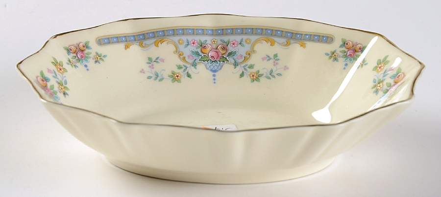 Juliet Small Oval Tray by Royal Doulton-1