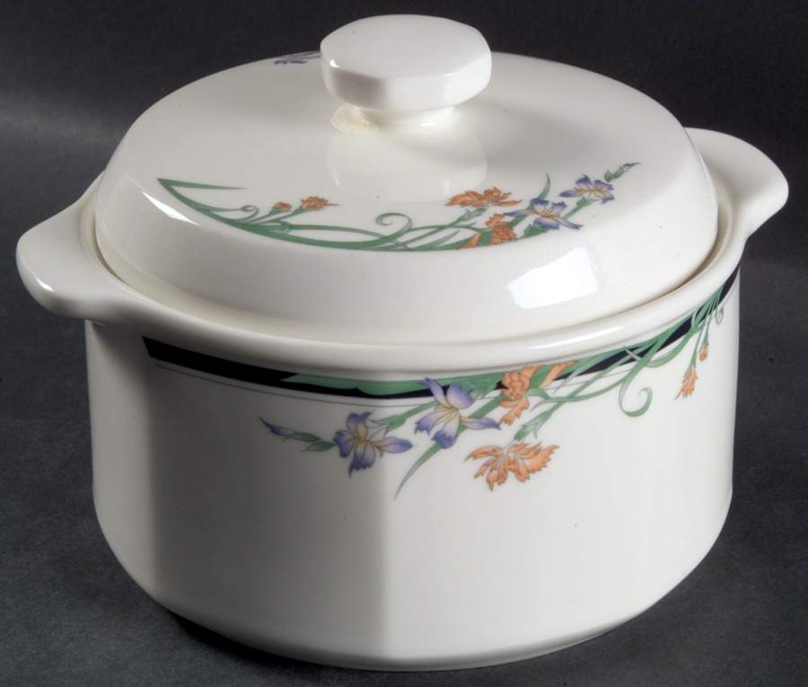 Juno Individual Casserole & Lid by Royal Doulton-1