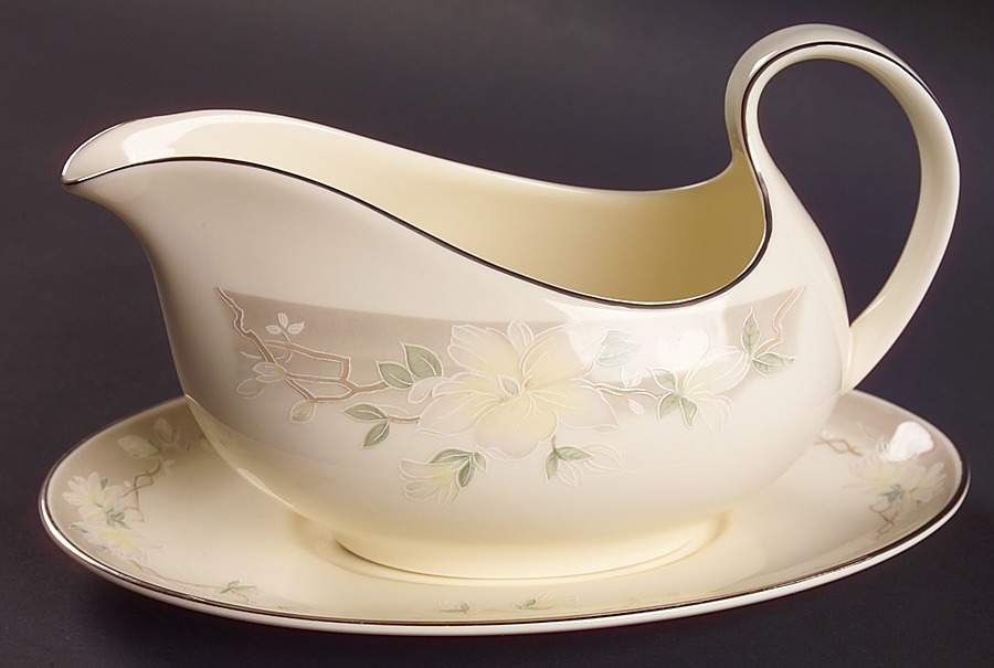 Kathleen Gravy Boat & Underplate by Royal Doulton-1