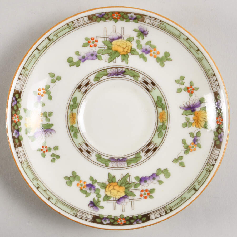 Kenilworth Saucer by Royal Doulton-1
