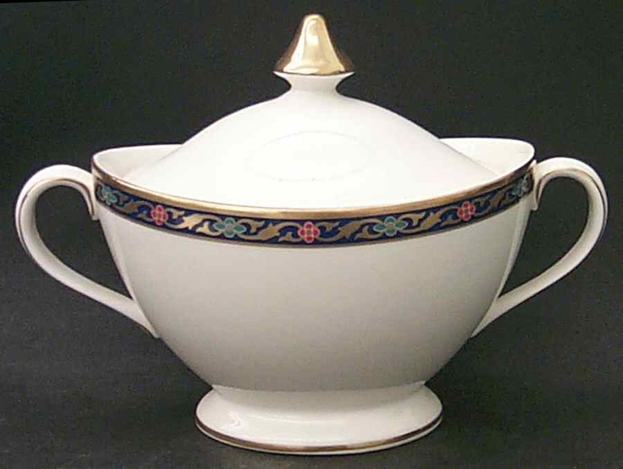 Kendal Sugar Bowl & Lid by Royal Doulton-1