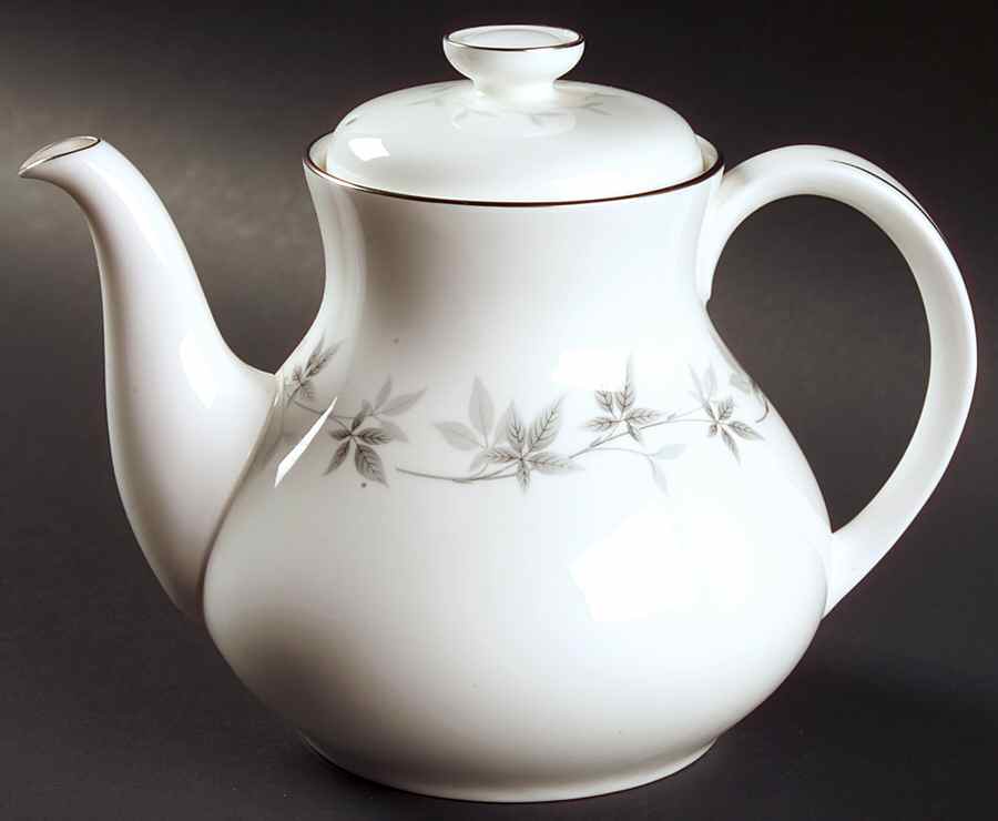 Kimberly Teapot & Lid by Royal Doulton-1