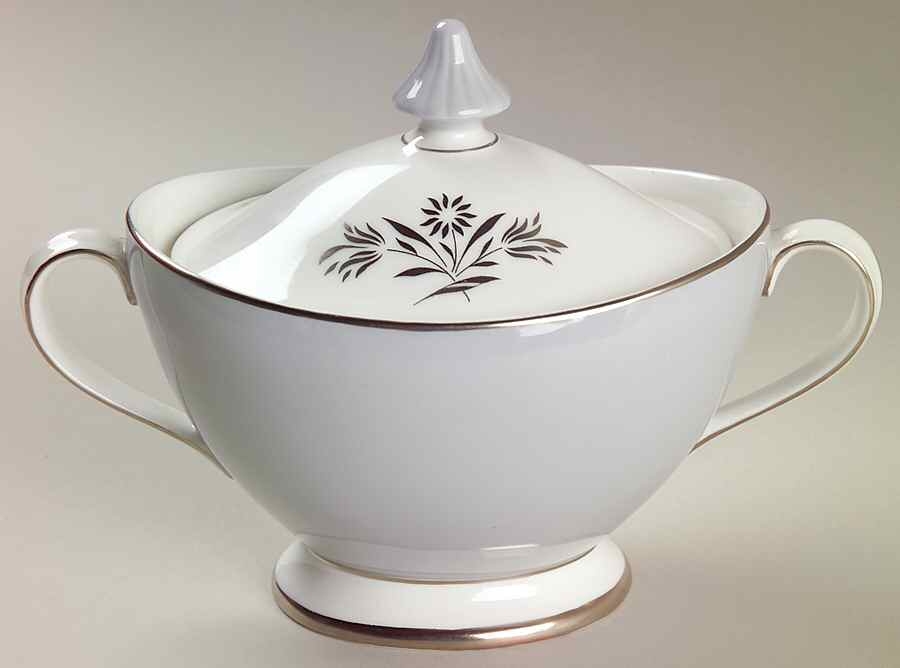 Kingsmere Sugar Bowl & Lid by Royal Doulton-1