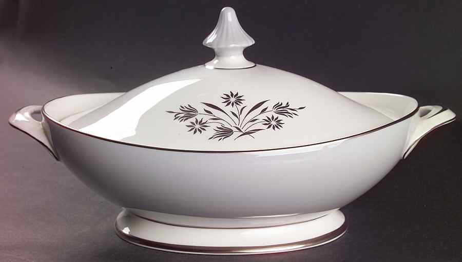 Kingsmere Oval Covered Vegetable by Royal Doulton-1