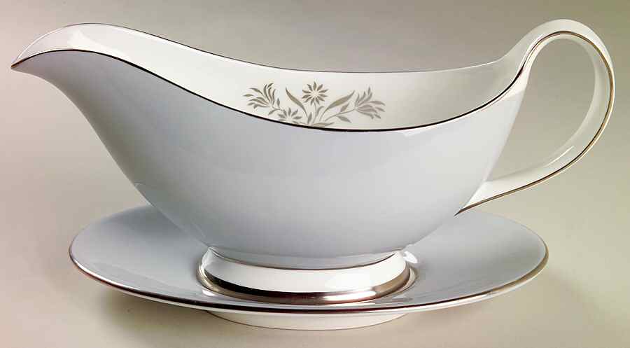 Kingsmere Gravy Boat & Underplate by Royal Doulton-1