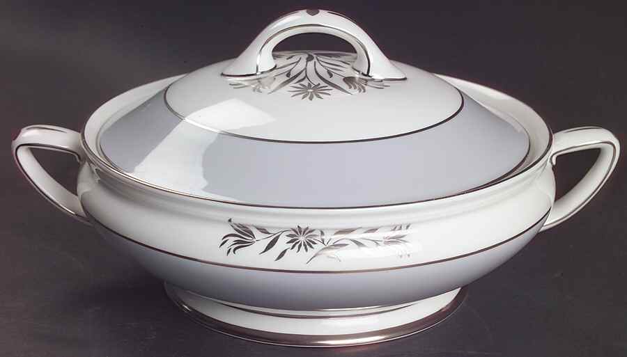 Kingsmere Round Covered Vegetable by Royal Doulton-1